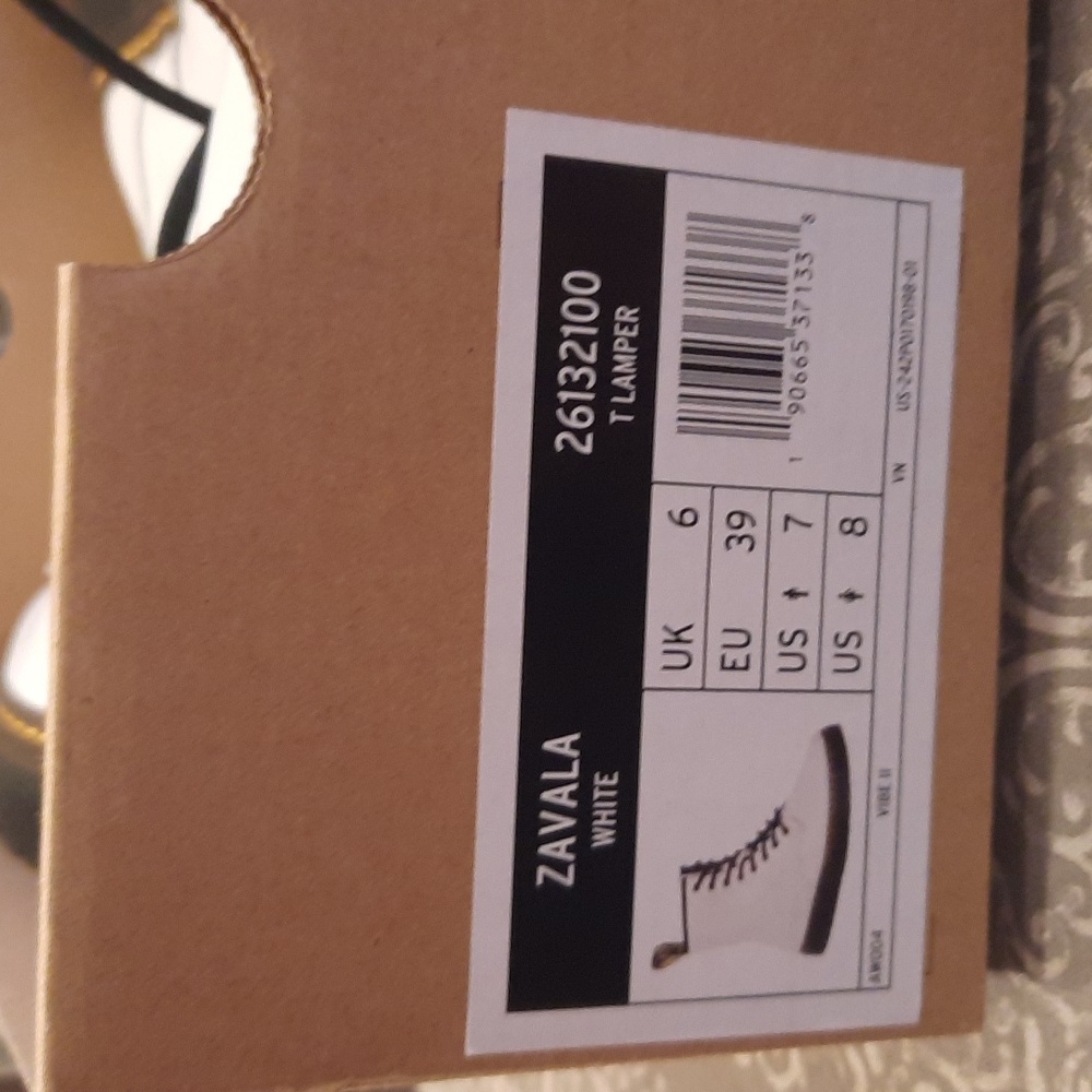 New Dr Martens Zavala combat boots - Picture 8 of 9